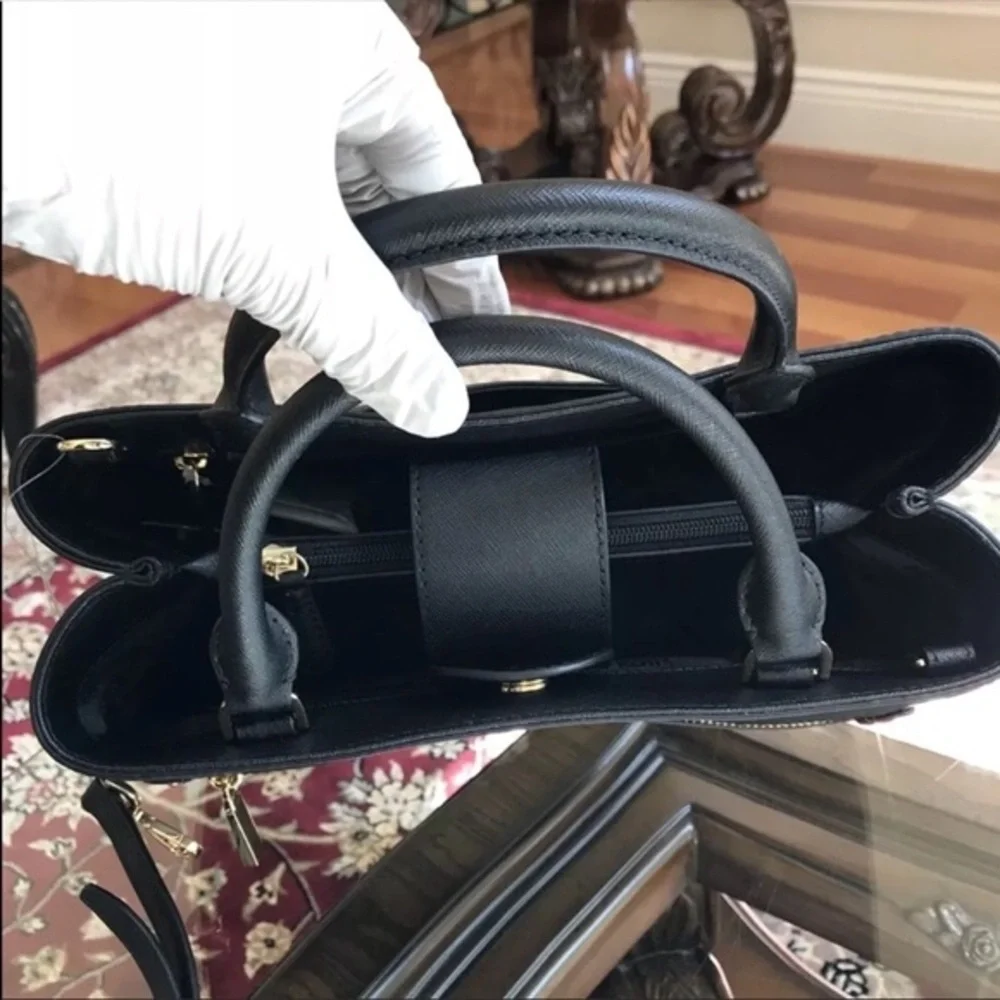 Michael kors Hailee Saffiano Leather Med Satchel